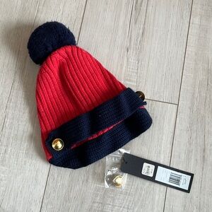NWT Marc jacobs knit hat with Pom Pom